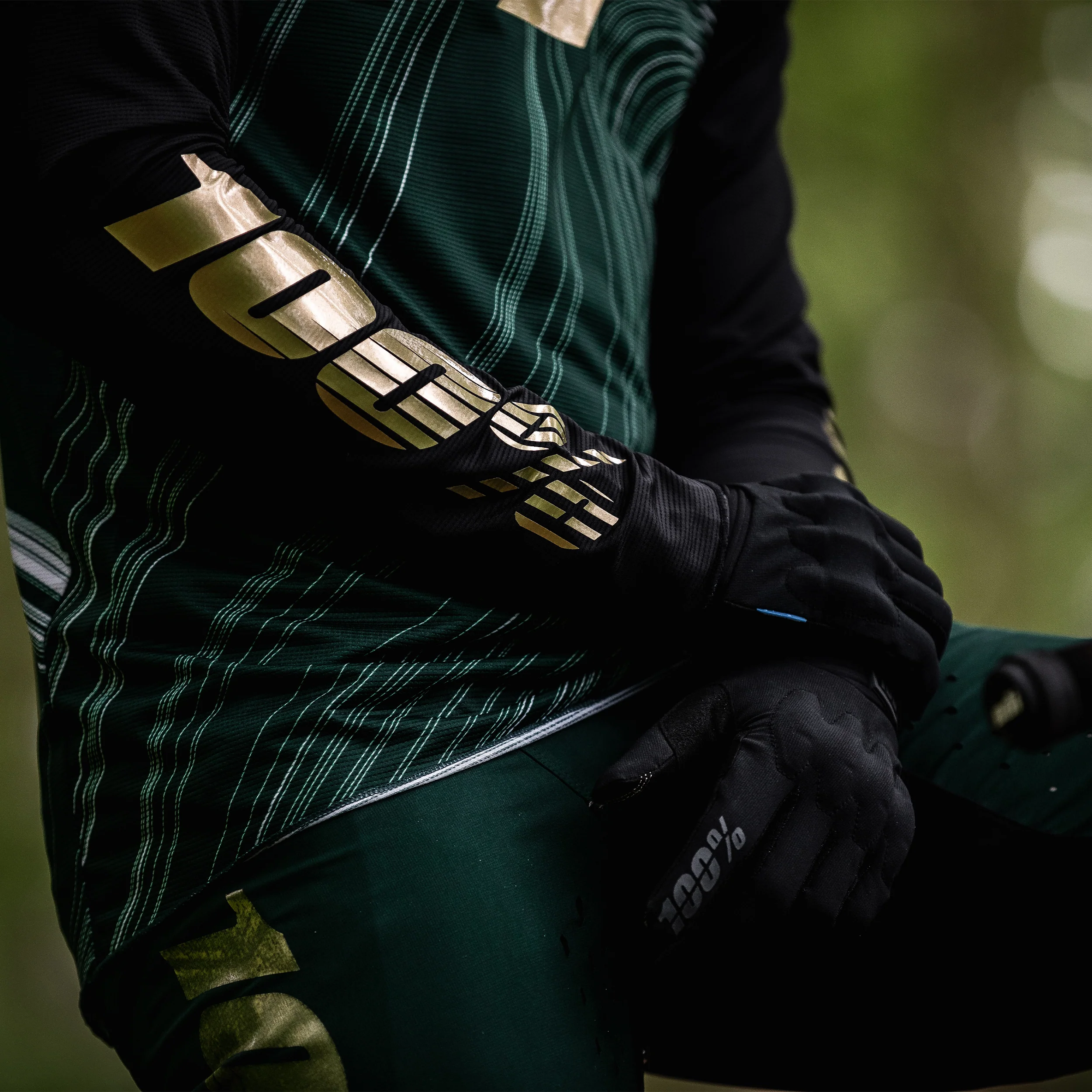 COGNITO SMART SHOCK Gloves Black - Image 3