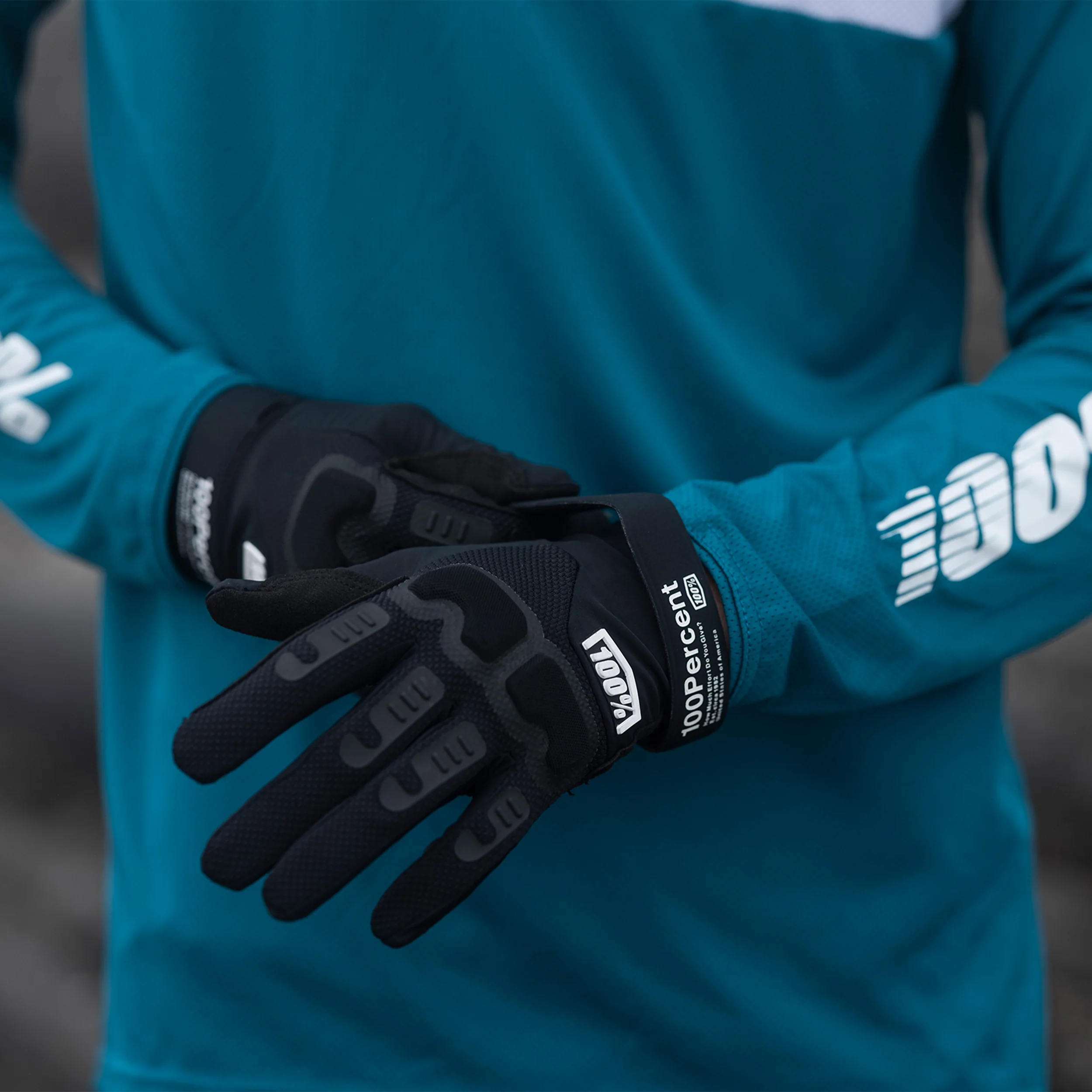 LANGDALE Gloves Black - Image 2